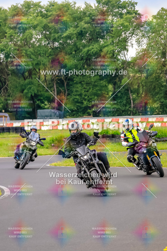 VBK-7347 | Hier findet Ihr Bilder von Touristenfahrten auf der Nürburgring Nordschleife oder von anderen Veranstaltungen die ich besucht habe. Viel Spass beim Durch Schauen 