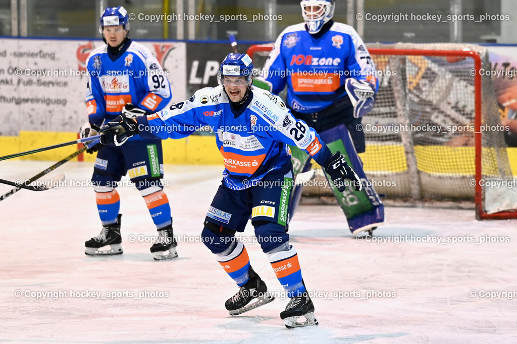 ESC SPARKASSE STEINDORF vs. EHC Althofen | #28 Bacher Stefan ESC Steindorf, #92 Ratz Patrick ESC Steindorf, #70 Moser Lukas ESC Steindorf, ESC SPARKASSE STEINDORF vs. EHC Althofen, ESC SPARKASSE STEINDORF vs. EHC Althofen am 06.03.2026 in Steindorf (Ossiachersee Halle), Austria, (Photo by Bernd Stefan)