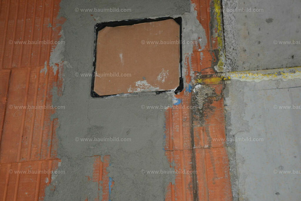 bib-lg07-mauerarbeiten-0265 | Nach LV-Leistungsgruppen sortierte Detailfotos über den Bau eines Hauses. Alle Hausbau-Bilder direkt vom Urheber und Autor der Website Haus-Selber-Bauen.com