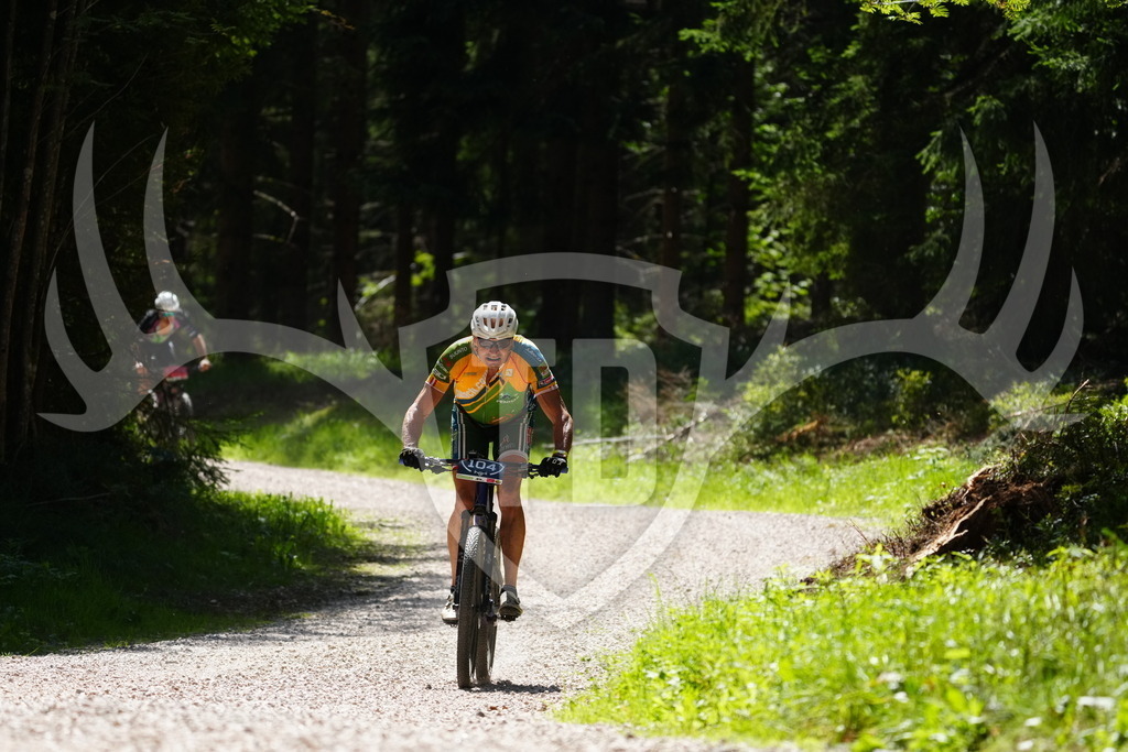 FC101962 | Fotogalerie der Treibjagd im Dunkelwald - Dein MTB Etappenrennen im Erzgebirge - Realisiert mit Pictrs.com