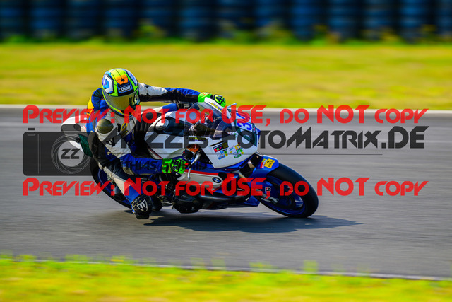 MaZZes_FotoMatrix_240725_6007705_-35 | BLAU