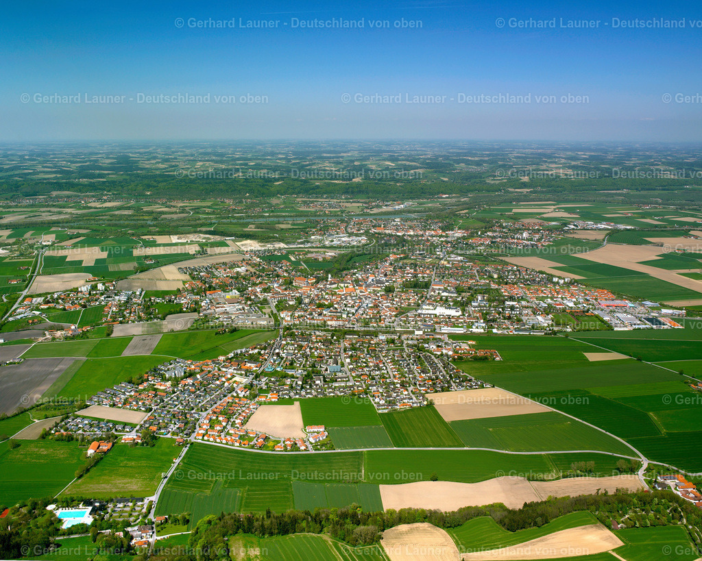 2600192 | Blick überAlt- und Neuötting in Richtung Norden