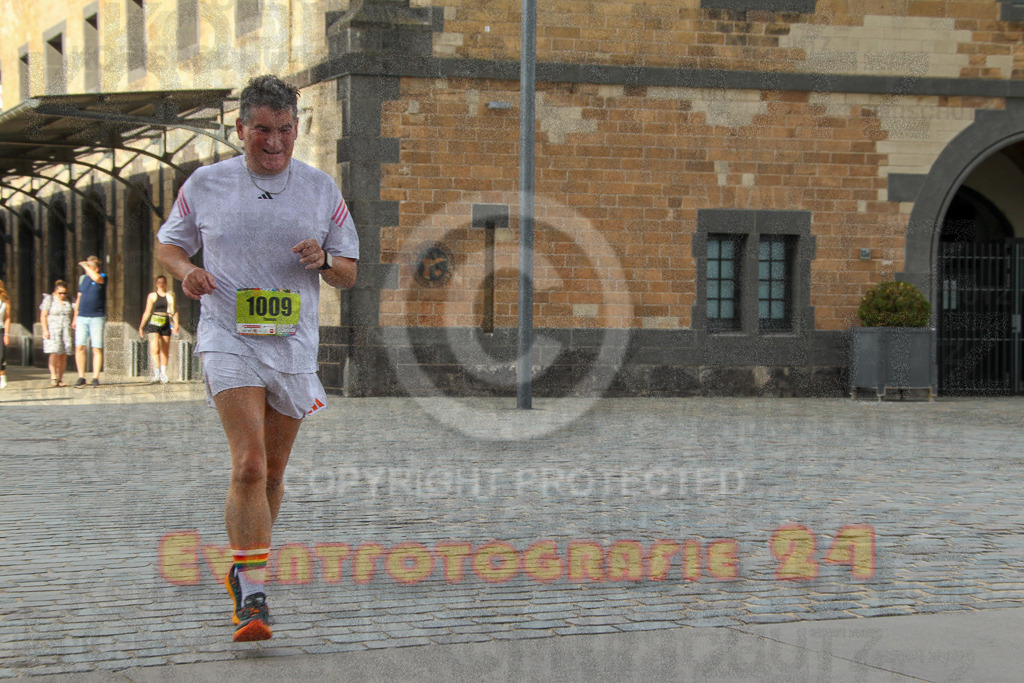 250920_1536_EV4_9277 | Sportfotografie im Rhein-Sieg Kreis, Köln, Bonn, NRW, Rheinland Pfalz, Hessen, etc. Unser Tätigkeitsfeld umfasst den Laufsport vom Volkslauf über den Marathon, Duathlon, Triathon bis zum Ultralauf wie Kölnpfad Ultra oder Schindertrail.