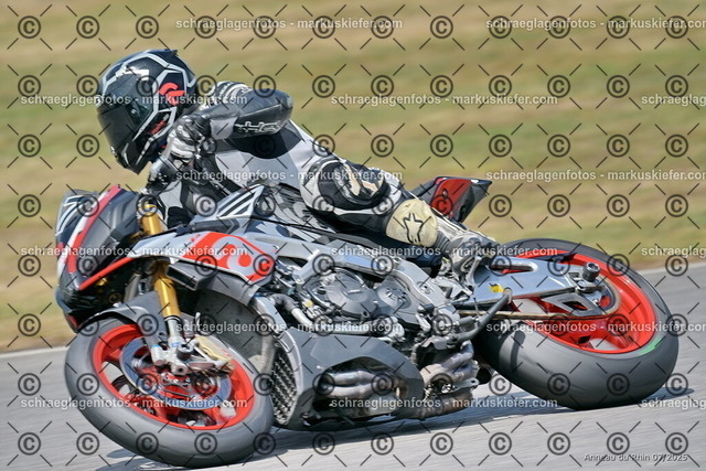 25bt04-1669 | markuskiefer.com - Realisiert mit Pictrs.com