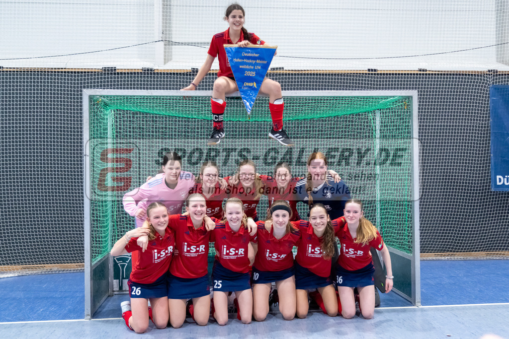 HK_20250223_103369 | Deutsche Meisterschaft wU14 Finale und Ehrungen am 23.2.2025 Düsseldorfer HC, Düsseldorf