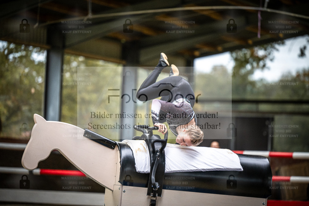 DOS_0032 | Entdecke hochwertige Reitturnierfotos von Foto Oger. Professionell, emotional und authentisch – jetzt Lieblingsmomente im Shop bestellen. - Realisiert mit Pictrs.com