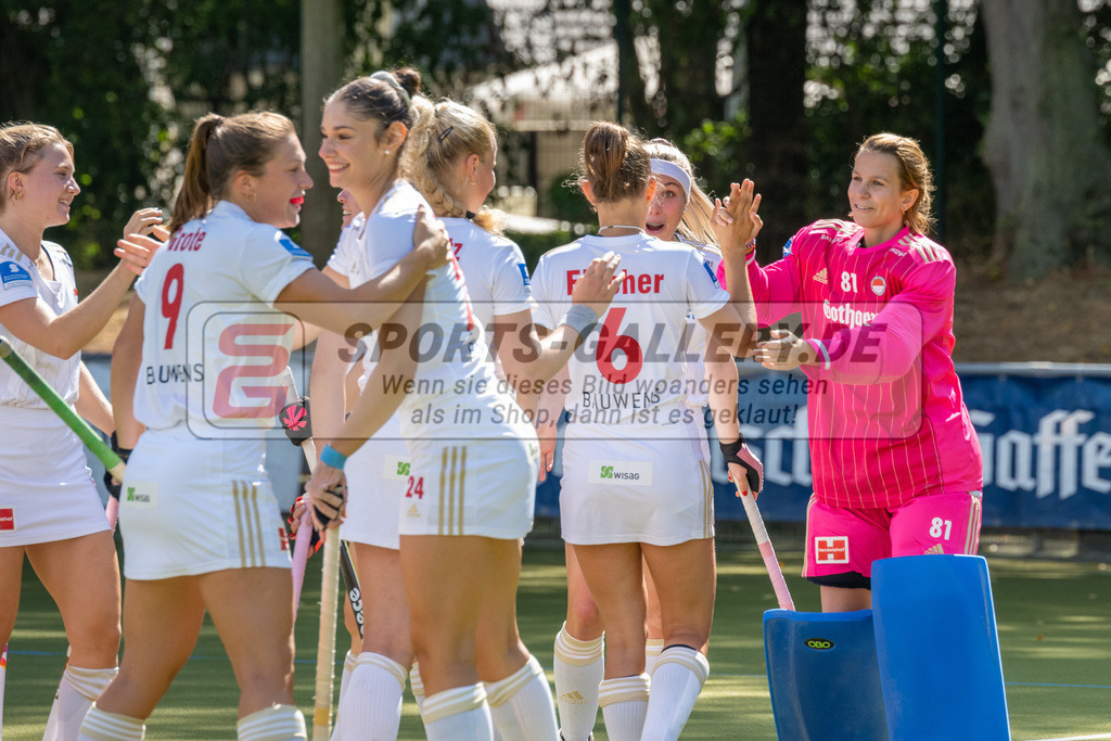 SFE_20220903_0055 | ; 1. Bundesliga Hockey Herren Rot-Weiss Köln - Bremer HC am 03.09.2022 in Köln (KTHC Stadion Rot-Weiss Köln Tennis and Hockey Club), Photo: Stephan Fehrmann 2022 (Sports-Gallery)