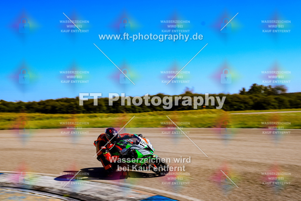 015-2512 | Hier findet Ihr Bilder von Touristenfahrten auf der Nürburgring Nordschleife oder von anderen Veranstaltungen die ich besucht habe. Viel Spass beim Durch Schauen 