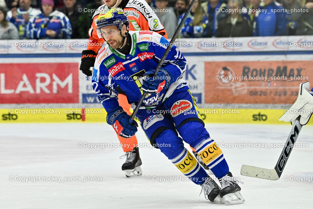 EC IDM WÄRMEPUMPEN VSV vs. MOSER MEDICAL GRAZ99ERS | #42 Alex Wall EC VSV, EC IDM WÄRMEPUMPEN VSV vs. MOSER MEDICAL GRAZ99ERS, EC IDM WÄRMEPUMPEN VSV vs. MOSER MEDICAL GRAZ99ERS am 17.03.2026 in Villach (Stadthalle Villach), Austria, (Photo by Bernd Stefan)