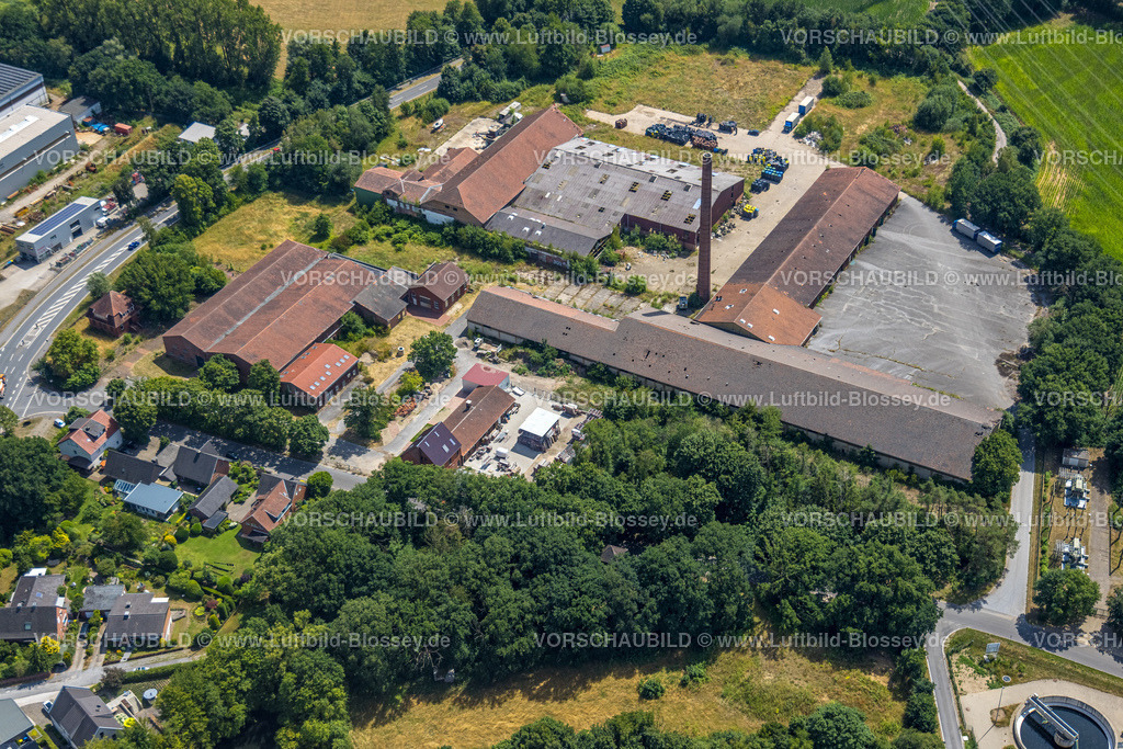 Schermbeck220703801 | Luftbild, verfallenes Gebäude der ehemaligen Ziegelei Idunahall, Alte Poststraße, Bricht, Schermbeck, Ruhrgebiet, Nordrhein-Westfalen, Deutschland