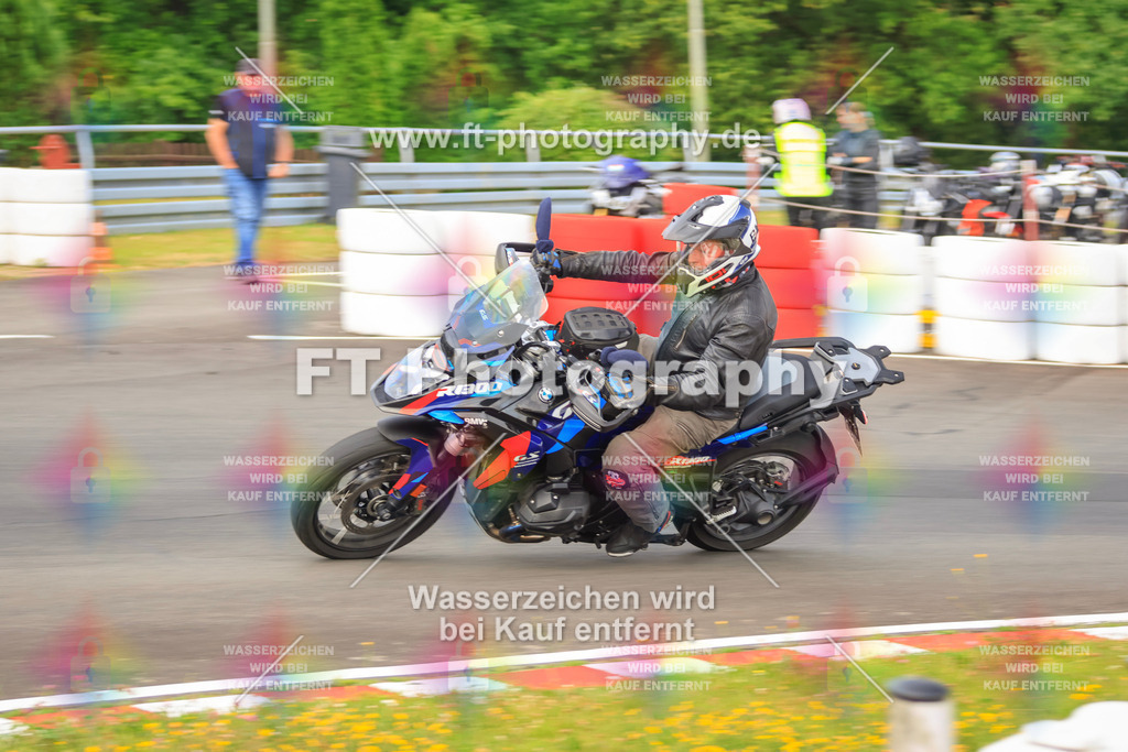 _DSK2040 | Hier findet Ihr Bilder von Touristenfahrten auf der Nürburgring Nordschleife oder von anderen Veranstaltungen die ich besucht habe. Viel Spass beim Durch Schauen 