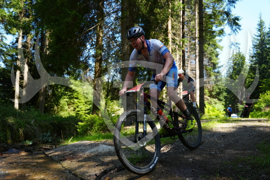FC101792 | Fotogalerie der Treibjagd im Dunkelwald - Dein MTB Etappenrennen im Erzgebirge - Realisiert mit Pictrs.com
