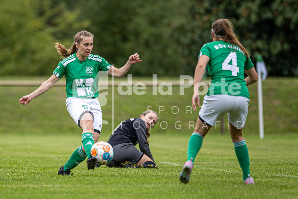 Union Bevensen Frauen - Gerstenkorn_ Sarah (trifft zum 6-2) vs Fortuna Celle BP 030825 dlP | immodelaporte-sportfotos - Realisiert mit Pictrs.com