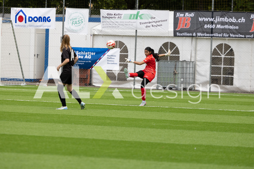 Fußball I Frauen I Saison 2025-2026 I Frauen 3. Liga | FVRZ Gruppe 2 | 18. Spieltag I Spielvereinigung Schaffhausen Damen 1 - Team Furttal Zürich I 17.05.2026 | Hochwertige Sportfotos kaufen & lizenzieren für Medien, Vereine, Agenturen & Sportler:innen. Entdecke professionelle Sportfotografie im Bildshop von Alexander Franzen. - Realisiert mit Pictrs.com