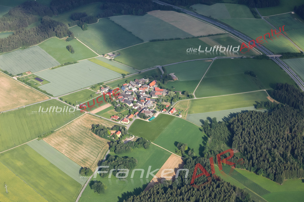 Luftbild von Feulersdorf Wonsees - Luftaufnahme wurde 2011 von https://frankenair.de mittels Flugzeug (keine Drohne) erstellt - die Geschenkidee