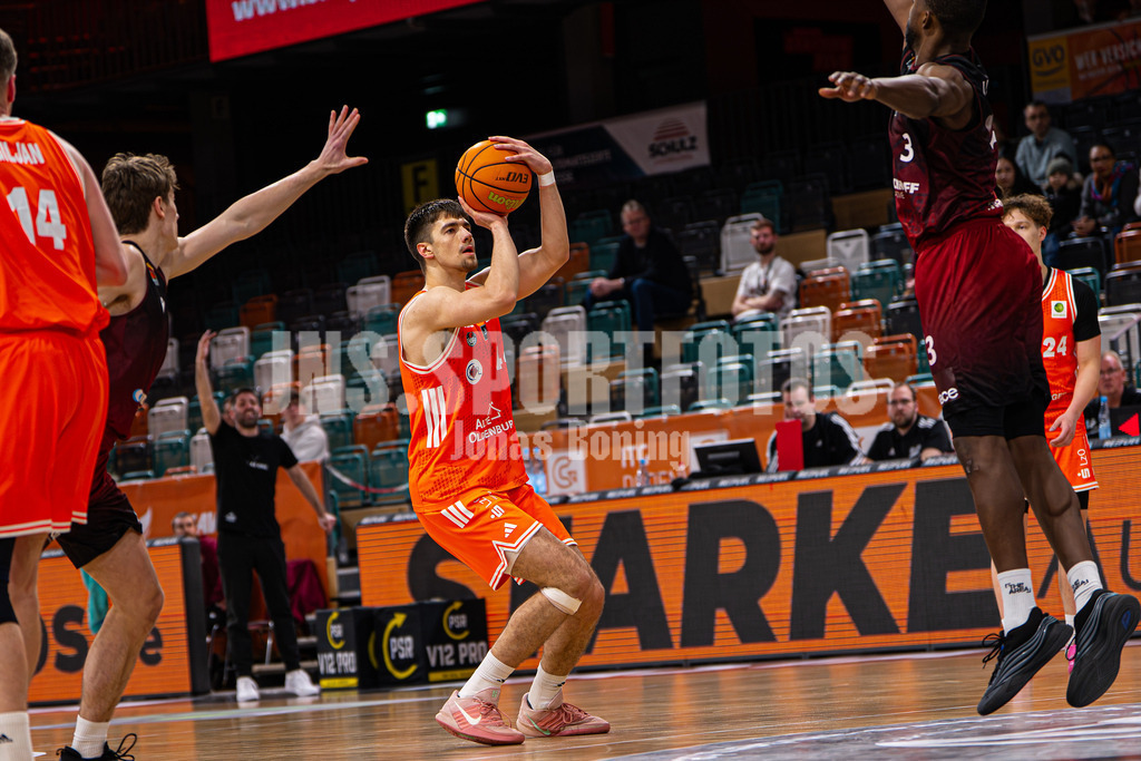 Basketball I Herren I Saison 2025-2026 I ProB Nord I 21. Spieltag I Rasta Vechta II - Iserlohn Kangaroos I 3066 | Ivan Volf (44, RASTA Vechta II) - Realisiert mit Pictrs.com