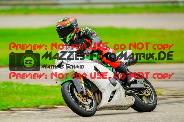 MaZZes_Fotomatrix_20241002_6007705_9000 | GELB