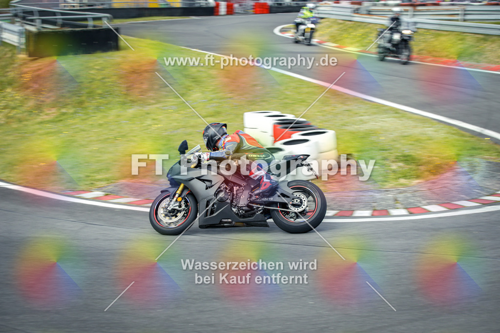 OBK_Mai_Justin_Uwe-10687 | Hier findet Ihr Bilder von Touristenfahrten auf der Nürburgring Nordschleife oder von anderen Veranstaltungen die ich besucht habe. Viel Spass beim Durch Schauen 