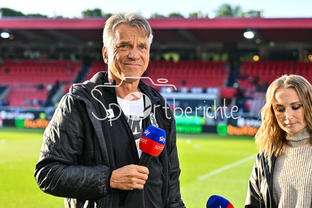 1. FC Heidenheim - SV Elversberg 07 | Im Bild Horst STEFFEN Trainer SV Elversberg beim Interview mit SKY / Einzelfoto / Freisteller / Relegation Bundesliga: 1. FC Heidenheim - SV Elversberg 07, Voith-Arena am 22.05.2025 / DFL REGULATIONS PROHIBIT ANY USE OF PHOTOGRAPHS AS IMAGE SEQUENCES AND/OR QUASI-VIDEO / BLD / ZDF