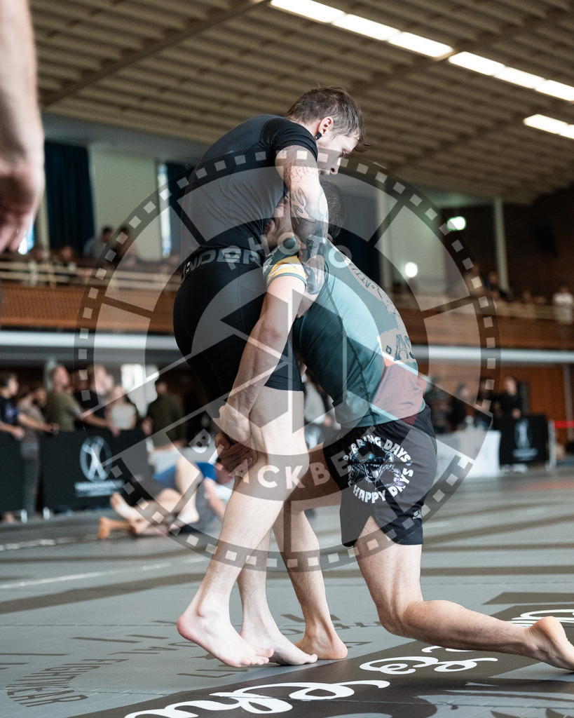 20251129PBB6375 | Fighters compete during the luta livre competition ILLCS XI winter edition on November 29, 2025 in Hannover, Germany.