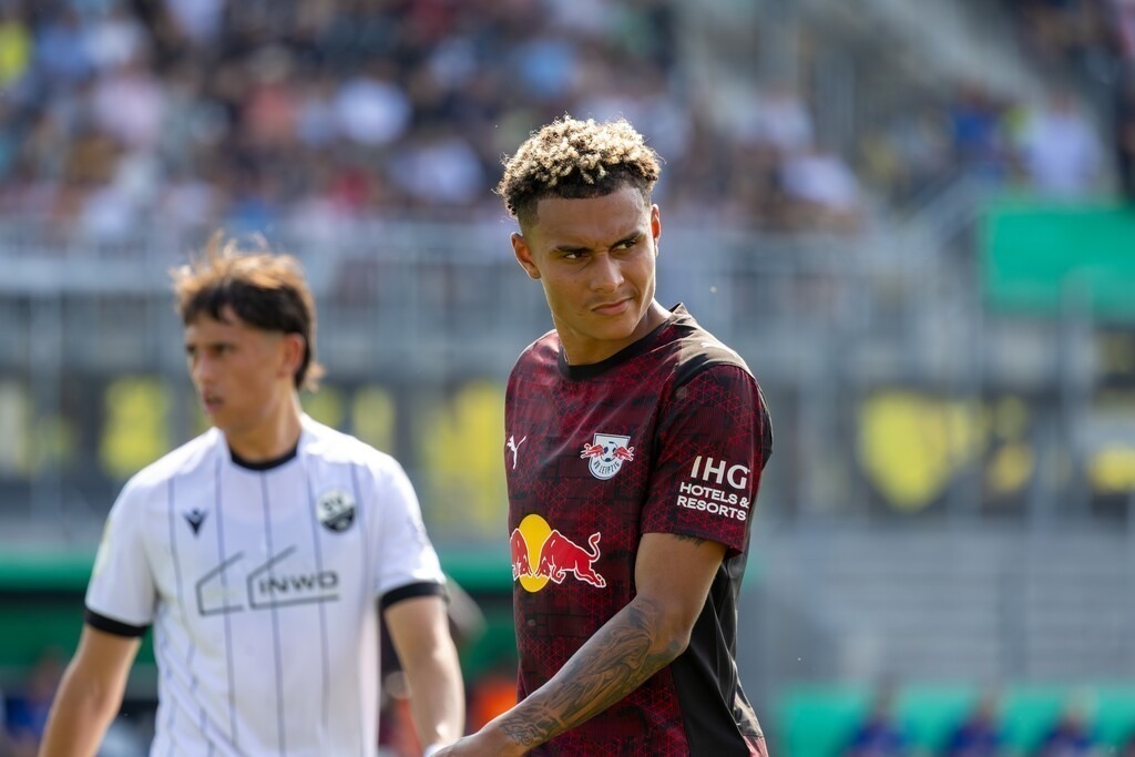 SV Sandhausen gegen RB Leipzig (DFB-Pokal, 1. Runde)***Bild: Antonio Nusa (7, Leipzig) | SV Sandhausen gegen RB Leipzig (DFB-Pokal, 1. Runde)***Bild: Antonio Nusa (7, Leipzig) - Realisiert mit Pictrs.com