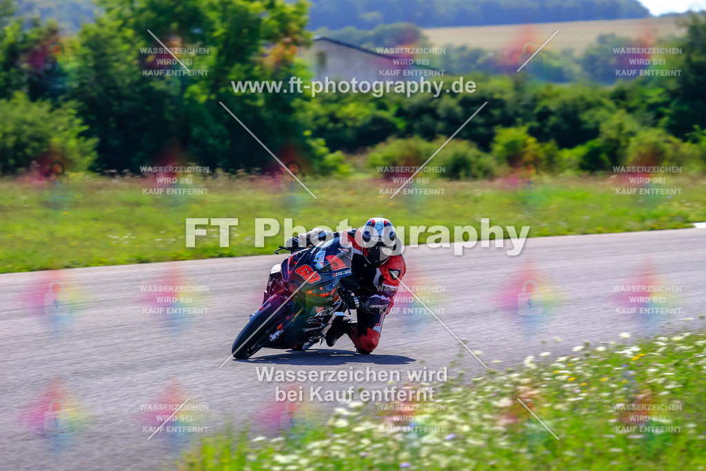 _OUR5598 | Hier findet Ihr Bilder von Touristenfahrten auf der Nürburgring Nordschleife oder von anderen Veranstaltungen die ich besucht habe. Viel Spass beim Durch Schauen 