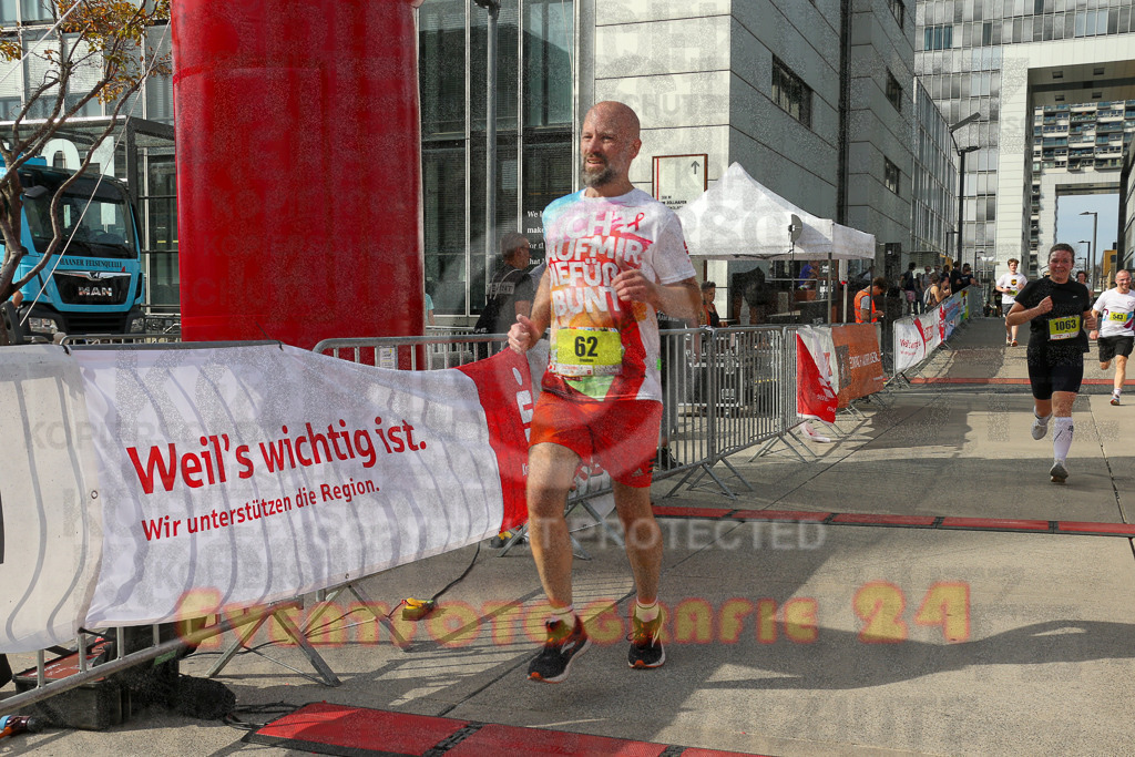 250920_1536_EX1_0193 | Sportfotografie im Rhein-Sieg Kreis, Köln, Bonn, NRW, Rheinland Pfalz, Hessen, etc. Unser Tätigkeitsfeld umfasst den Laufsport vom Volkslauf über den Marathon, Duathlon, Triathon bis zum Ultralauf wie Kölnpfad Ultra oder Schindertrail.