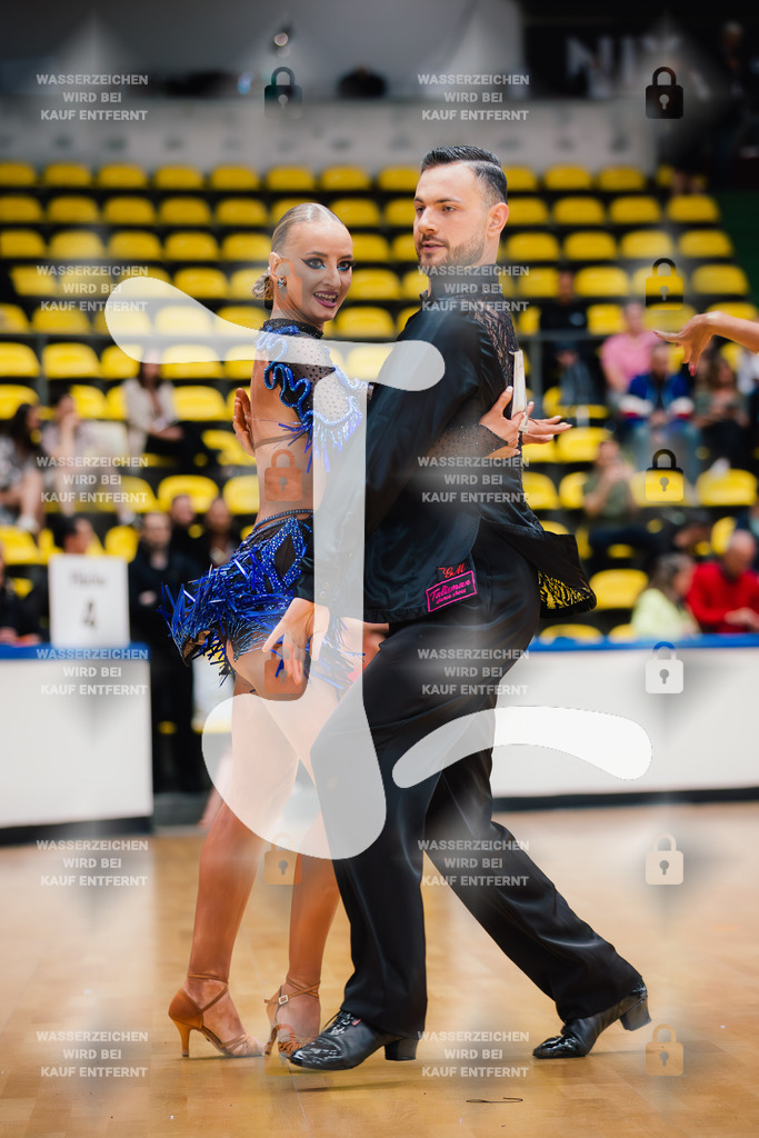Hessen Tanzt WDSF International Open Latin 17th (49) Mark Polishchuk _ Domenica Erontschenko (TC Rot-Weiss Casino Mainz)-2025-05-18-4184 | Webshop for digital downloads and prints of dance sport, event & show photographer Julian Link - Realisiert mit Pictrs.com