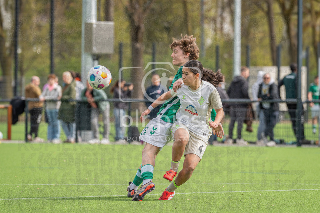 SV Werder - SV Werder (w) | SV Werder - SV Werder (w) - Realisiert mit Pictrs.com