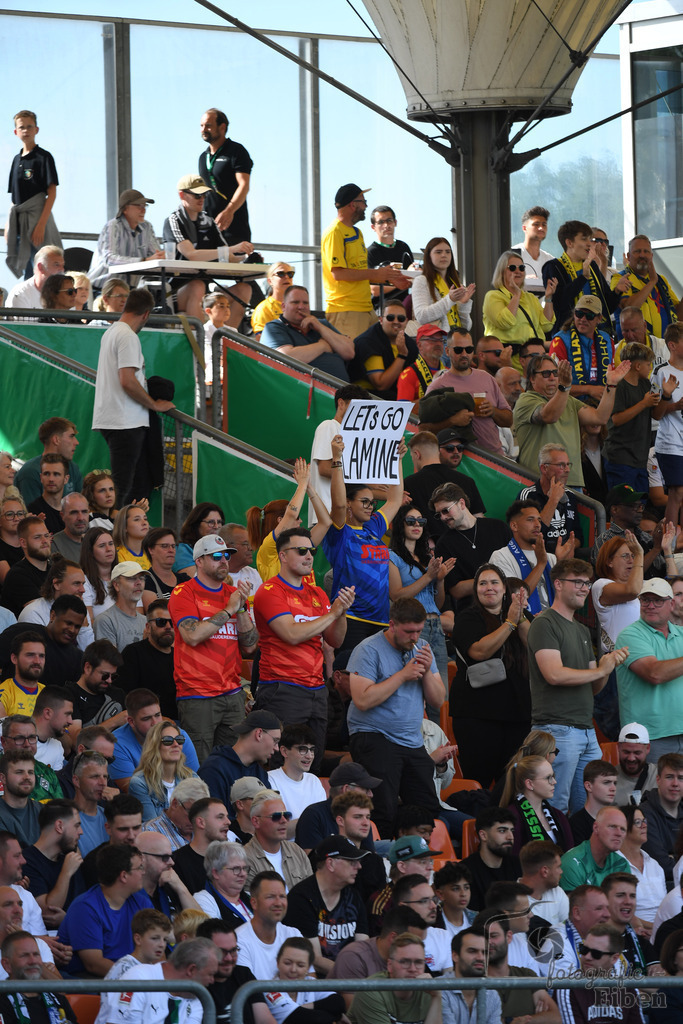 SV Atlas-Delmenhorst-Borussia Mönchengladbach | DFB-Pokal 1. Runde;SV Atlas Delmenhorst (gelb)-Borussia Mönchengladbach (schwarz) am 17.08.2025 in Oldenburg (Marschweg-Stadion), Photo: Philip Eiben 2025 - Realisiert mit Pictrs.com