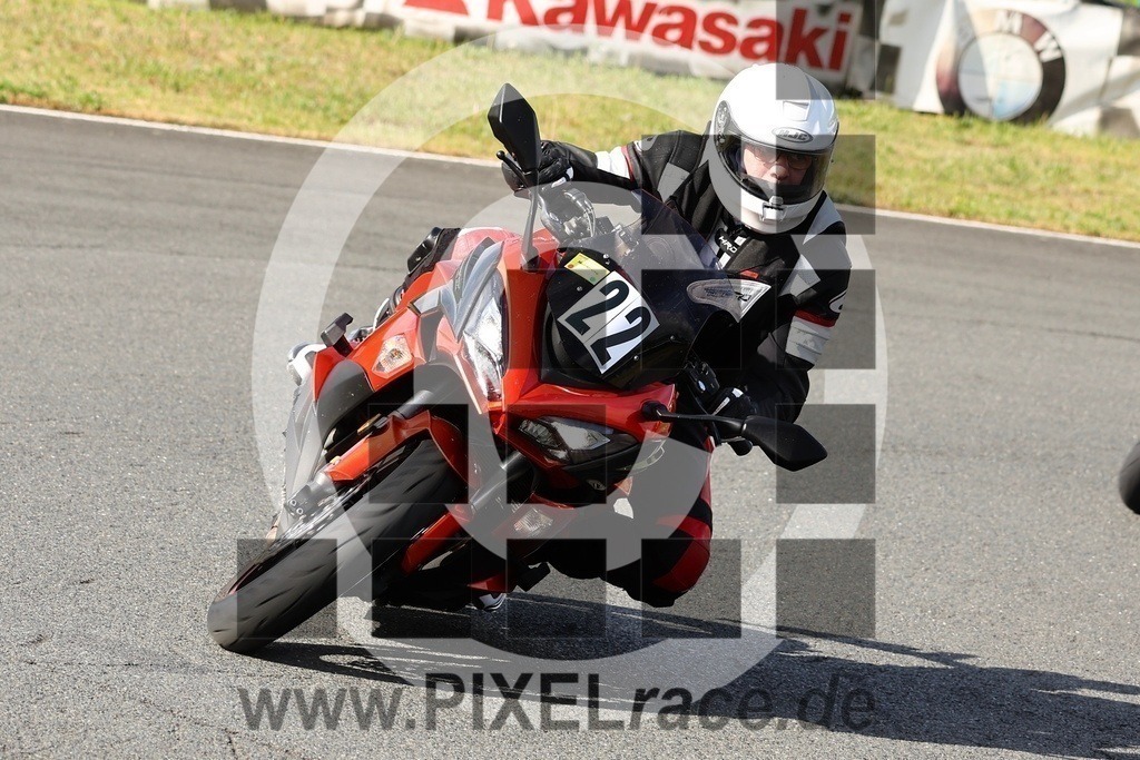 0022-20240505_11577 | Schöne Erinnerungen an spannende Momente - das festzuhalten ist unser Job. PIXELrace.de ist seit 2003 auf den Rennstrecken Europas unterwegs um die Action draußen beim Fahren und die wunderbare Stimmung imm Fahrerlager für euch einzufangen.