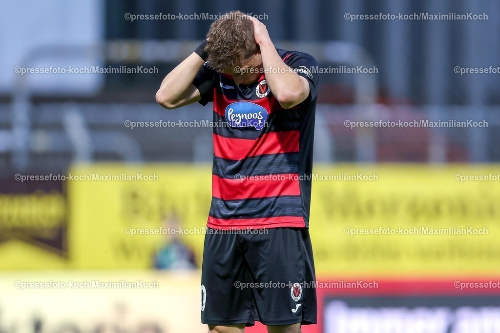 FCVK16092501102 | 16.09.2025, Fußball, FC Viktoria Köln – TSG 1899 Hoffenheim II, 3.Liga, Sportpark Höhenberg, Saison 2025 2026: David Otto&nbsp;(Viktoria Koeln #10) Enttäuscht Enttäuschung nach dem Schuss am Tor vorbei  DFB regulations prohibit any use of photographs as image sequences and or quasi-video.