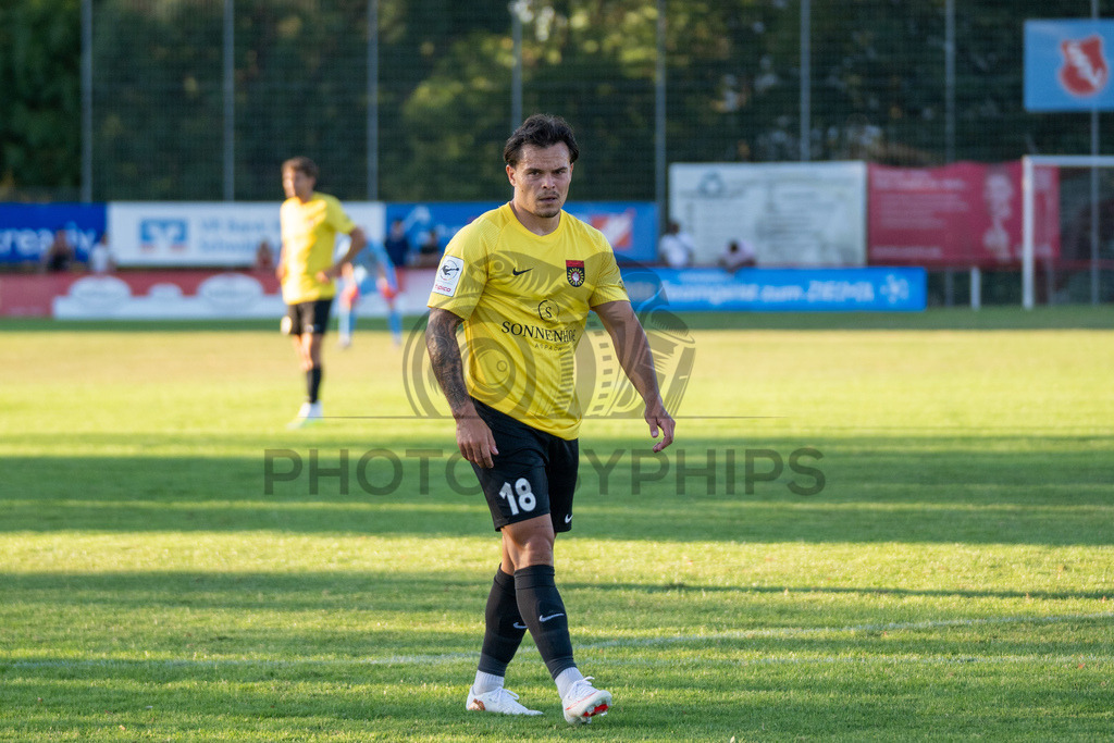 SSV Schwäbisch Hall vs. SG Sonnenhof Großaspach, Fussball, WFV-Pokal, 3. Runde, 11.08.2026 | Niklas Pollex (SG Sonnenhof Großaspach, #18),SSV Schwäbisch Hall vs. SG Sonnenhof Großaspach, Fussball, WFV-Pokal, 3. Runde, 11.08.2026