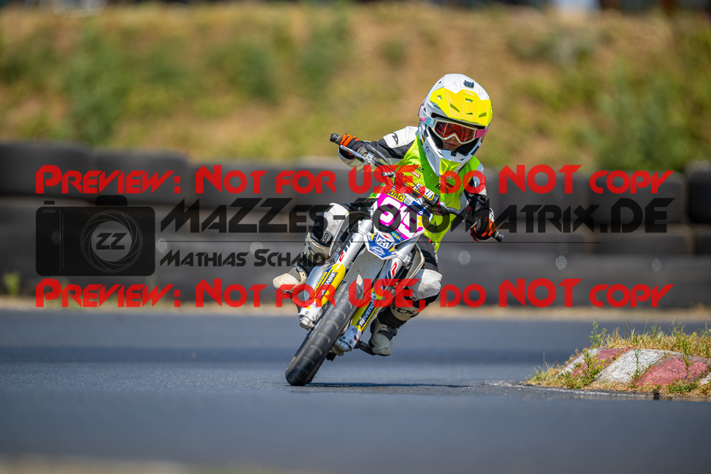 MaZZes-Fotomatrix-20260815-601706 | ROOKIES