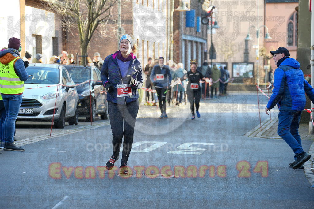 241201_1248_EX1_3354 | Sportfotografie im Rhein-Sieg Kreis, Köln, Bonn, NRW, Rheinland Pfalz, Hessen, etc. Unser Tätigkeitsfeld umfasst den Laufsport vom Volkslauf über den Marathon, Duathlon, Triathon bis zum Ultralauf wie Kölnpfad Ultra oder Schindertrail.
