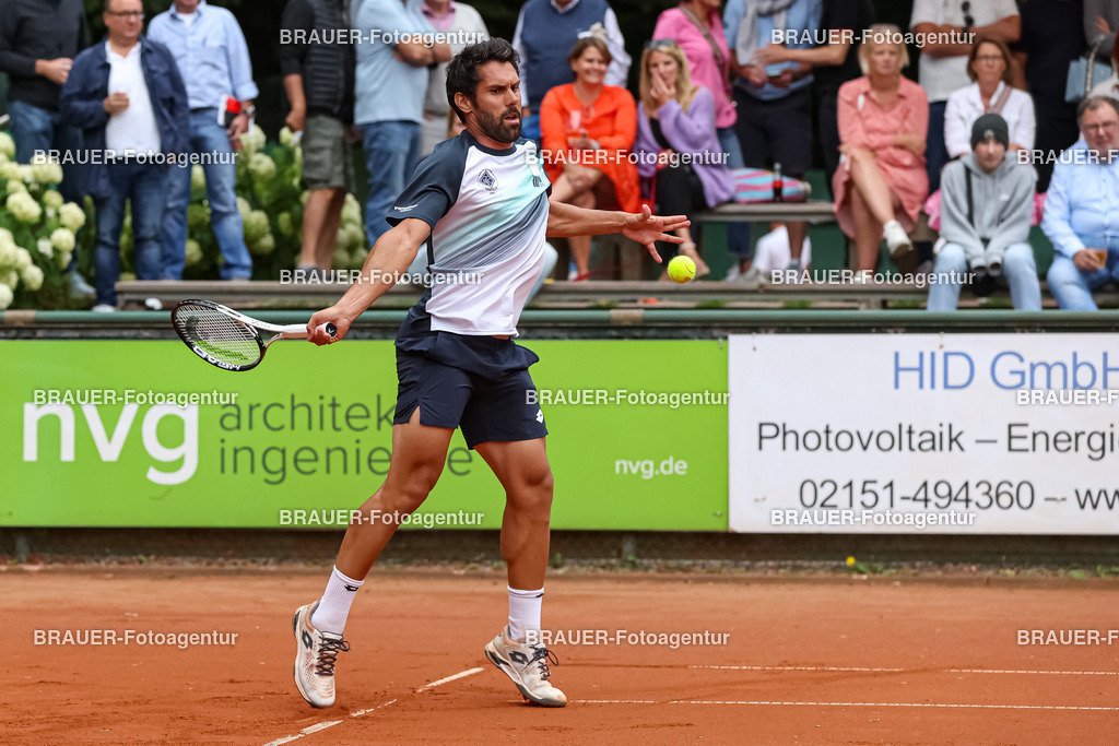 HTC Blau-Weiß Krefeld - LTTC Rot-Weiß Berlin  | Krefeld, Deutschland 21.07.2023, Federico Gaio (HTC Blau-Weiß Krefeld) gegen Alvaro Lopez San Martin (LTTC Rot-Weiss Berlin) ,

bei der 2. Tennis Bundesliga Nord Begegnung zwischen HTC Blau-Weiß Krefeld und LTTC Rot-Weiß Berlin am 21.07.2023 in Krefeld.

(Foto: BRAUER-Fotoagentur)
 
