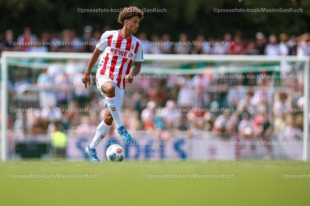 1FC12072501169 | 12.07.2025, Fußball, SV Bergisch Gladbach 09 - 1. FC Köln, Testspiel, BELKAW-Arena, Saison 2025 2026: Neo Telle (1.FC Koeln #49) DFB regulations prohibit any use of photographs as image sequences and or quasi-video.