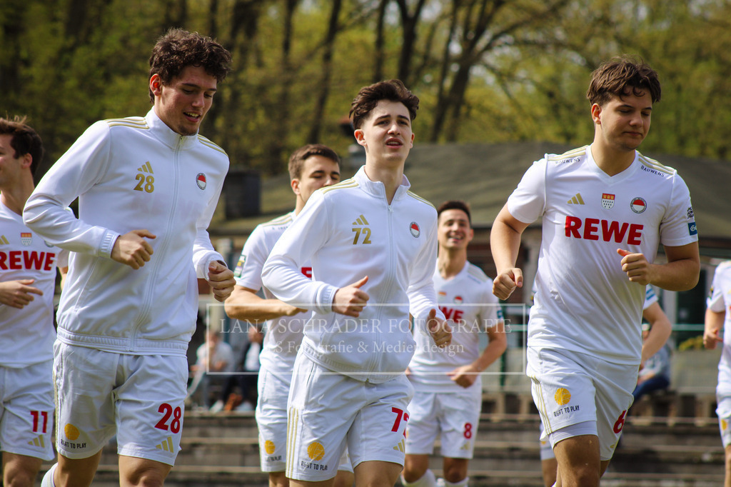 Bundesliga Herren HTC Uhlenhorst Mülheim - Rot-Weiß Köln 13.04.24 Mülheim-125 | lanaschraderfotografie - Realisiert mit Pictrs.com