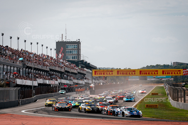 GTWC925_092114433110236SVS_TU | Fanatec GT World Challenge Europe Sprint Cup Powered by AWS - Round 9, Valencia 2025 - Foto: Gruppe C Photography - Realisiert mit Pictrs.com