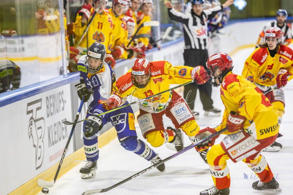 U20 EHCB vs EVZ -07 | Sportbilder, Sportfotograf, Hochzeits- und Eventfotografin, Flugshows, Portraits und Tiershooting, Aviation, Downhill, Nationalleague, Swissleague, International