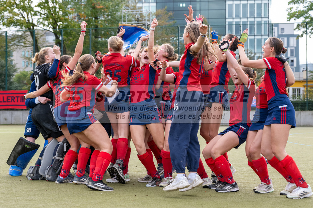 SFE_20231022_0222 | Deutsche Meisterschaft Weibliche U16 Finale Uhlenhorst Mülheim - Düsseldorfer HC am 22.10.2023 in Köln (Düsseldorfer Hockeyclub 1905 e.V.), Photo: Stephan Fehrmann 2023 (Sports-Gallery)