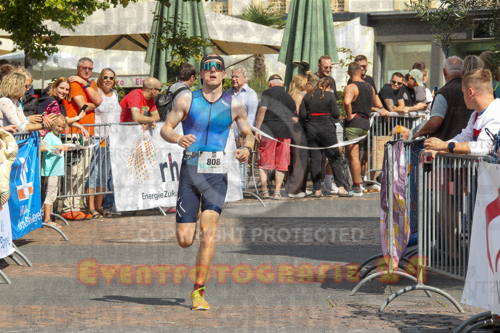 250824_1459_EV4_2477 | Sportfotografie im Rhein-Sieg Kreis, Köln, Bonn, NRW, Rheinland Pfalz, Hessen, etc. Unser Tätigkeitsfeld umfasst den Laufsport vom Volkslauf über den Marathon, Duathlon, Triathon bis zum Ultralauf wie Kölnpfad Ultra oder Schindertrail.
