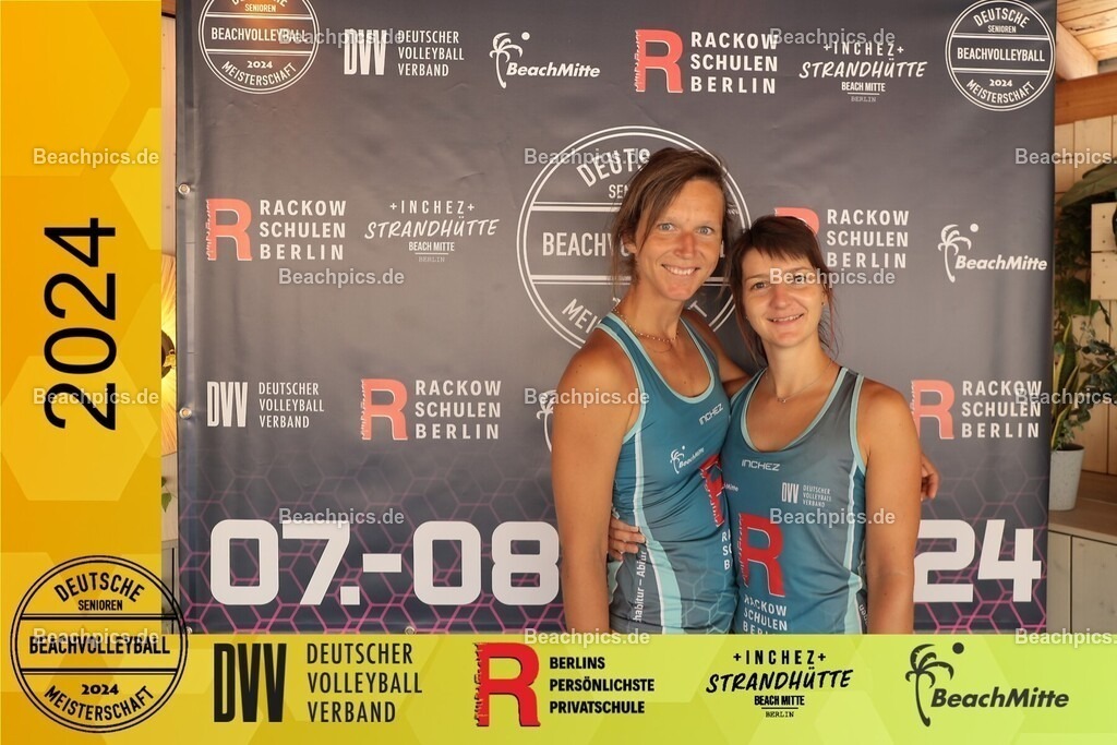 20240907_102158_614 | Sie befinden sich nun in der Bildergalerie von Beachpics.de. Sie können einzelne Bilder als Abzug, digital oder als spezielle Produkte erwerben.
Die Auswahl sehen sie, wenn sie unter dem gewünschten Bild auf Bestellen klicken!
Haben sie spezielle Wünsche,