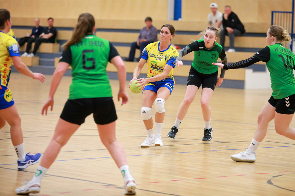 HcTvRhedeII_SvNeukirchen_150924_063 | Bildergalerie von Sport-Ereignissen aber auch von weiteren spannenden Dingen - nicht nur vom Niederrhein. In Anlehnung an den bekannten Spruch von Hanns Dieter Hüsch heißt das Motto: "Niederrhein ist überall".  - Realisiert mit Pictrs.com