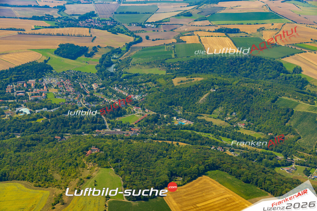 Luftaufnahme der Stadt Bad Sulza - Die Luftaufnahme wurde 2025 vom UL-Flugzeug heraus erstellt ( keine Drohne ) - Hochauflösende Luftaufnahme - für professionelle Ausdrucke geeignet. Die Geschenkidee !Hier alle&nbsp;Infos zur Lizenzierung der LuftaufnahmeWir fliegen auch dieses Jahr wieder in Ihre Region um Luftbilder zu erstellen.- Luftbild anfragen