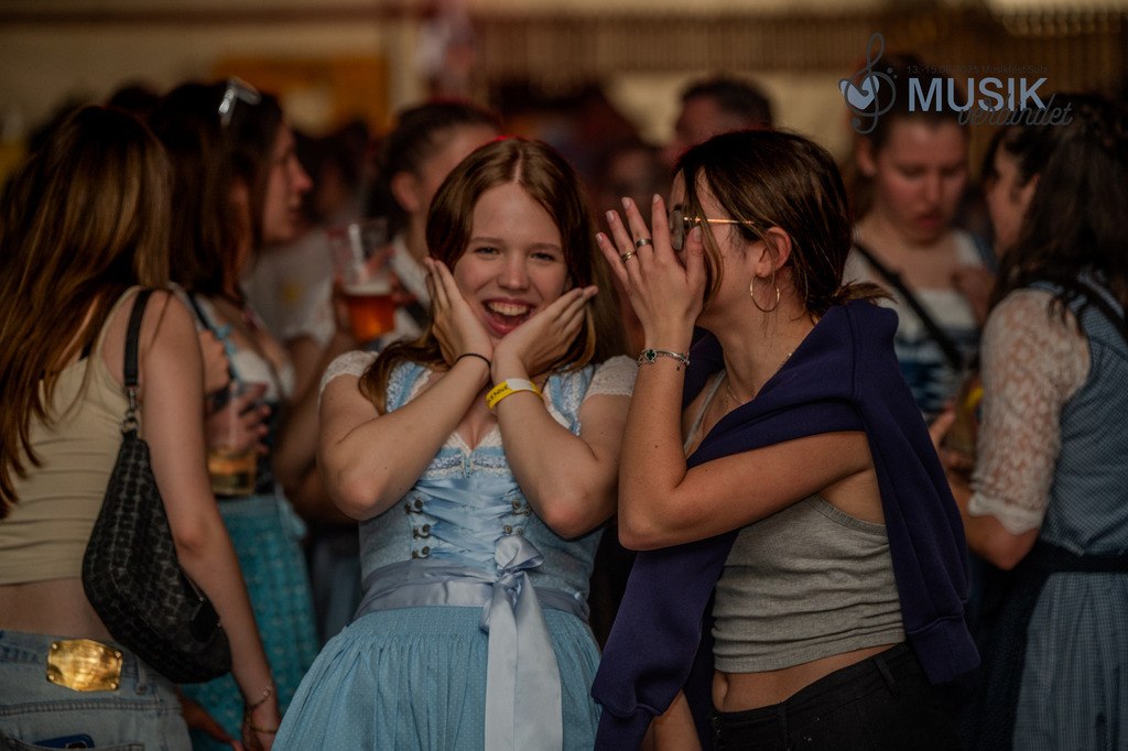 DSC_3410 | "Fussifoto.com – Ihr Ansprechpartner für hochwertige Fotografie! Entdecken Sie kreative Bilder und professionelle Dienstleistungen. Kontaktieren Sie uns für Ihre Projekte!"