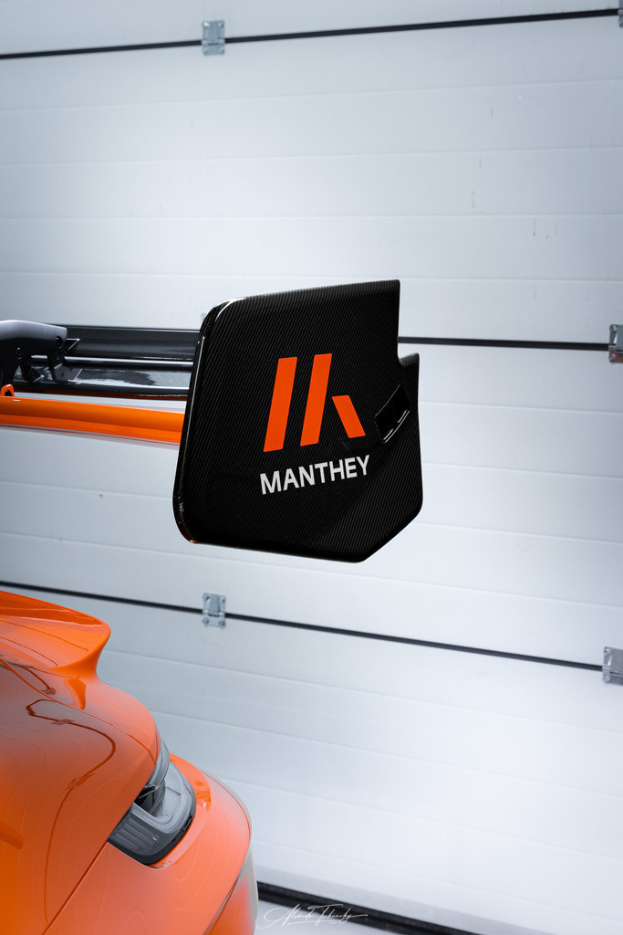 911 GT3 RS Manthey | Entdecken Sie die faszinierende Welt von Alexander Tschuncky Arts: Kreative Fotografie, atemberaubende Automobilkunst und hochwertiger Bilderdruck. Lassen Sie sich inspirieren! - Realisiert mit Pictrs.com