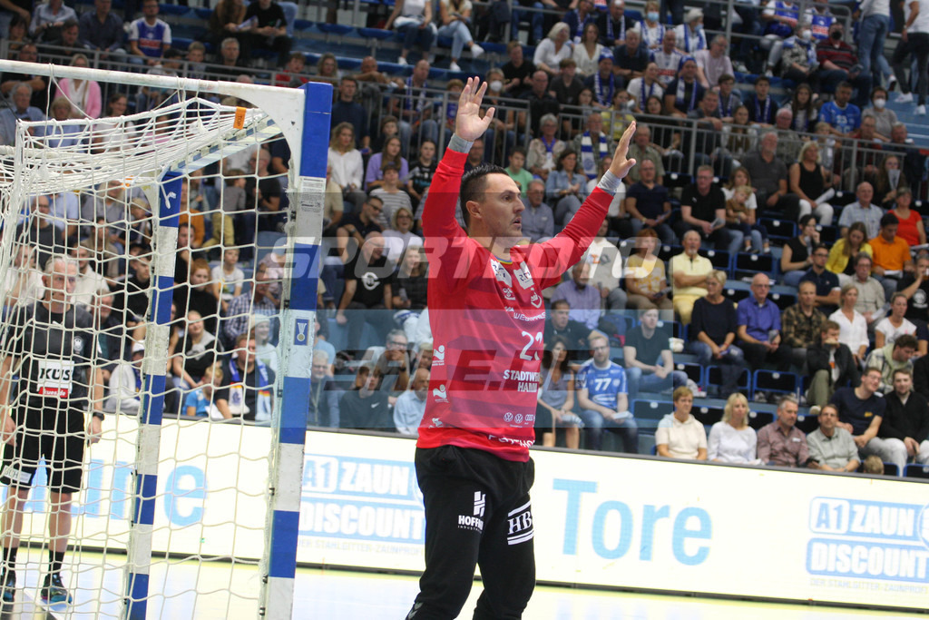 VFL Gummersbach - ASV Hamm | Vladimir Bozic - © Sportfoto-Sale (MK) - Realisiert mit Pictrs.com