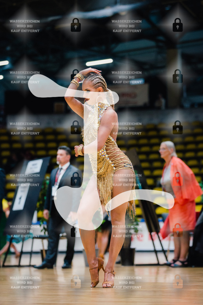 Hessen Tanzt WDSF Open Youth Latin 5th (17) Philipp Bogdanov _ Seraphina Bogdanov (TSZ Diamant Düsseldorf)-2025-05-17-2687 | Webshop for digital downloads and prints of dance sport, event & show photographer Julian Link - Realisiert mit Pictrs.com