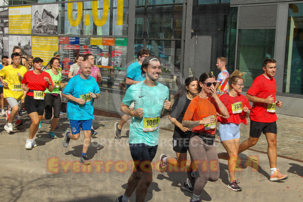 250920_1430_EV4_7016 | Sportfotografie im Rhein-Sieg Kreis, Köln, Bonn, NRW, Rheinland Pfalz, Hessen, etc. Unser Tätigkeitsfeld umfasst den Laufsport vom Volkslauf über den Marathon, Duathlon, Triathon bis zum Ultralauf wie Kölnpfad Ultra oder Schindertrail.
